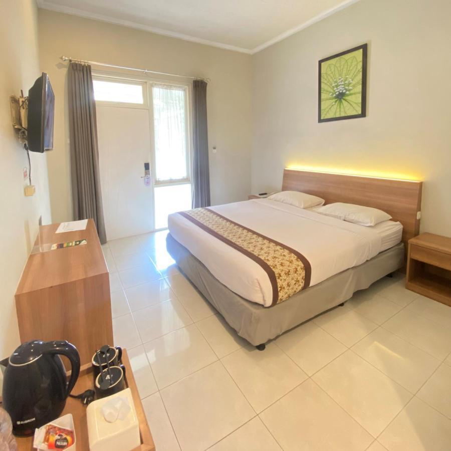 Riverstone Hotel & Cottage Batu  Extérieur photo