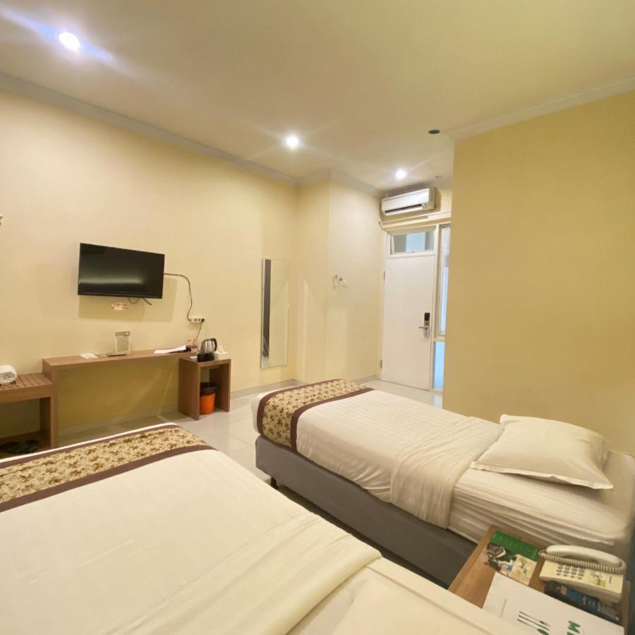 Riverstone Hotel & Cottage Batu  Extérieur photo