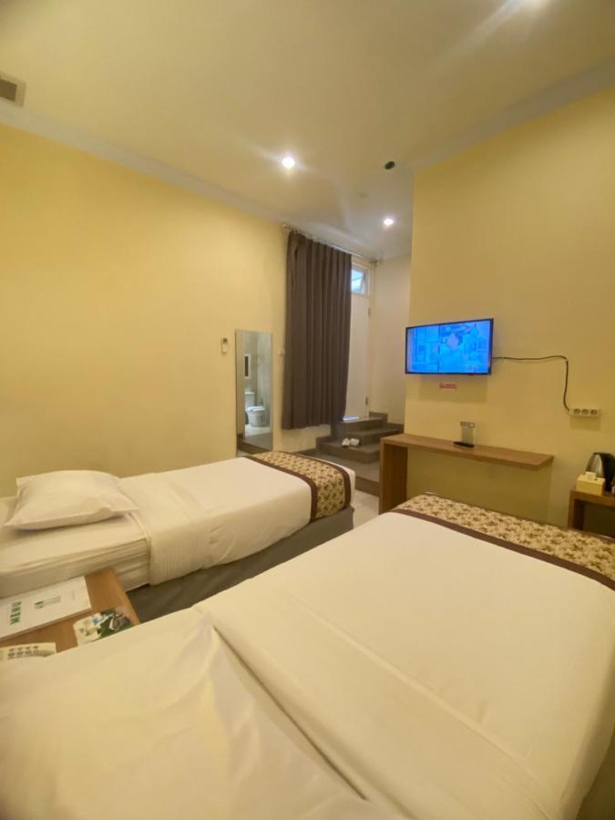 Riverstone Hotel & Cottage Batu  Extérieur photo