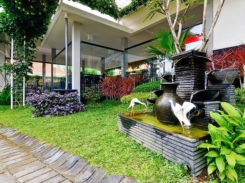 Riverstone Hotel & Cottage Batu  Extérieur photo