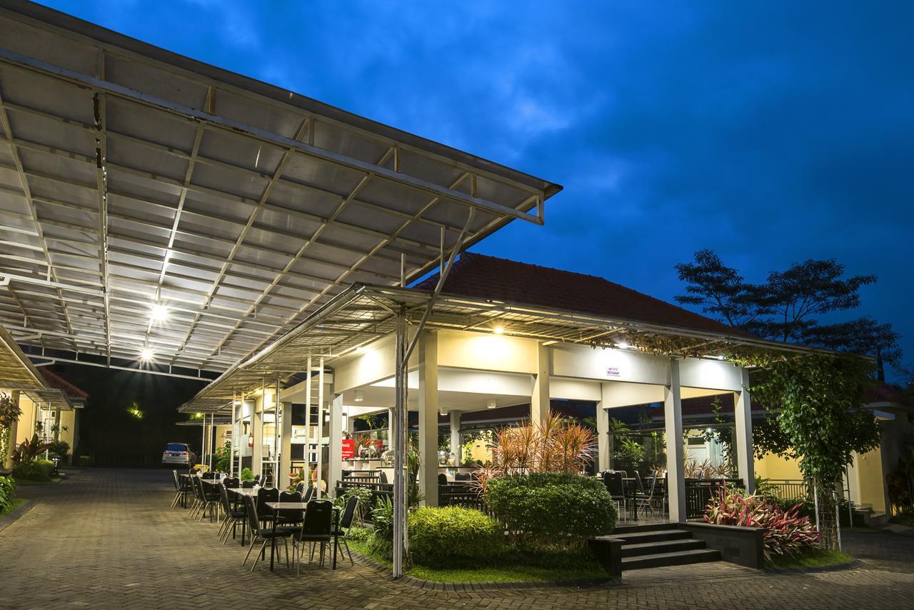 Riverstone Hotel & Cottage Batu  Extérieur photo