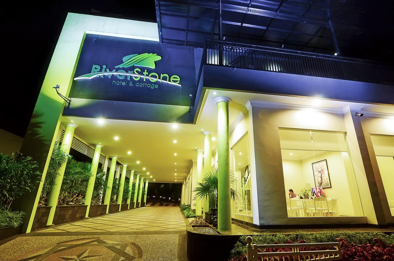Riverstone Hotel & Cottage Batu  Extérieur photo