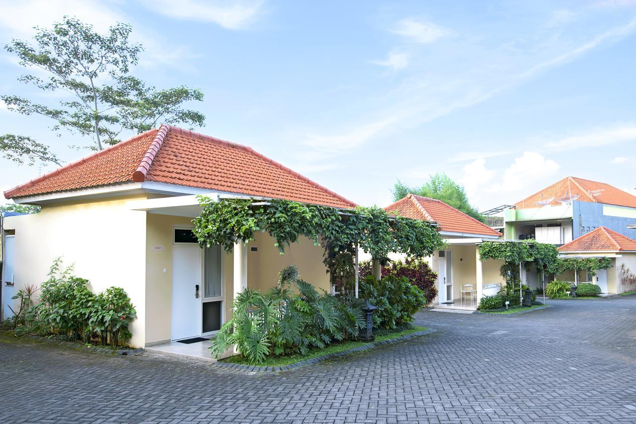 Riverstone Hotel & Cottage Batu  Extérieur photo